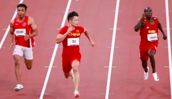 苏炳添以什么成绩晋级百米半决赛？