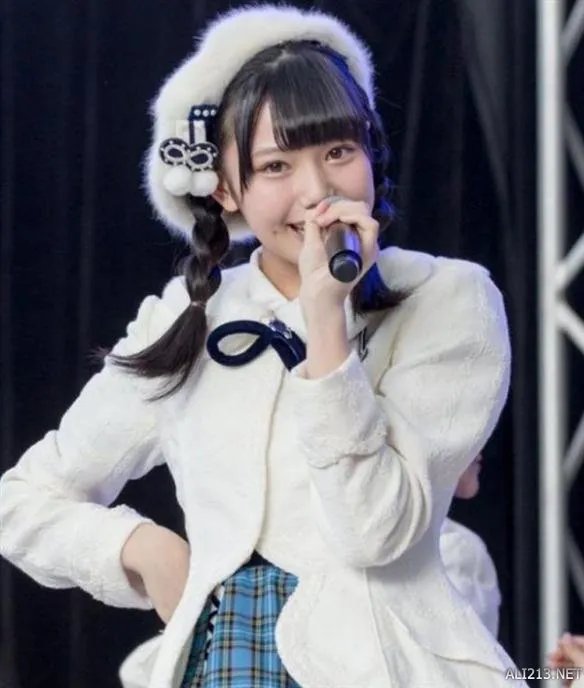 日本“一亿光年美少女”美少女出炉 这长相内心崩溃！