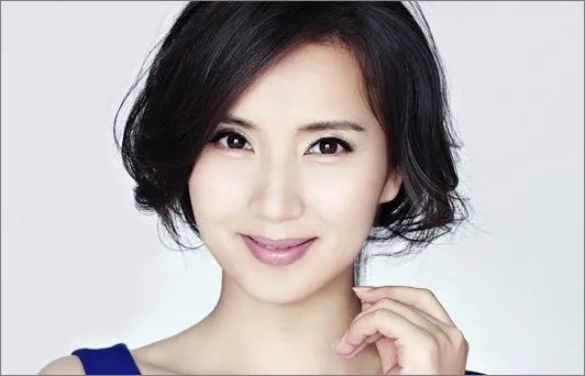 阿朵和陈好是一个人吗？