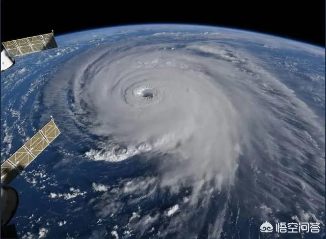 特朗普所说的,使用核弹来阻止飓风登陆的做法真的可行吗?