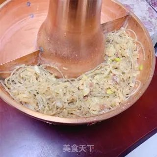 传统酸菜火锅