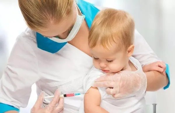 宝宝疫苗接种要注意什么？有副作用吗？