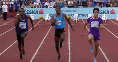 2018田径洲际杯百米大战,苏炳添一直领先,但怎样在最后一瞬被反超0.02秒?