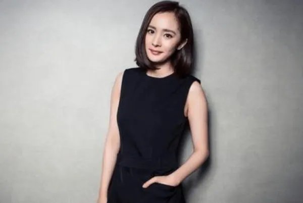 魏大勋被拍深夜前往杨幂住所，两人是否好事将近？