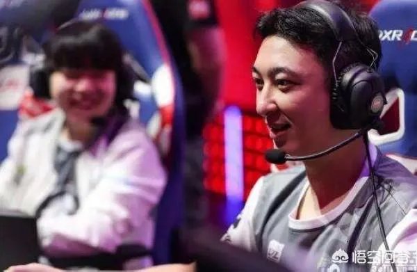 网曝熊猫直播18号关服,PDD直播间改名“全完了”,大批主播失业,如何评价此事?