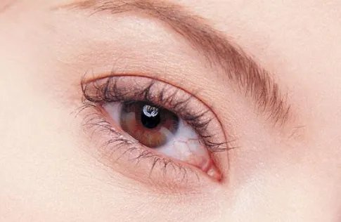 激光去眼袋哪个医院好		