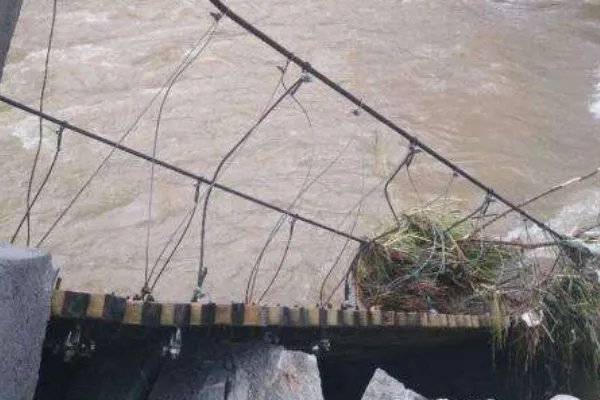 黄冈58岁村支书视察工作被洪水冲走,对此国家该补偿多少钱?