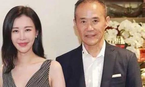 田朴珺红烧肉事件始末 和王石的恋爱经历