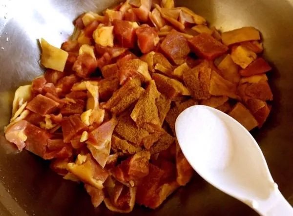 辣子鸡丁做法 最正宗的做法视频