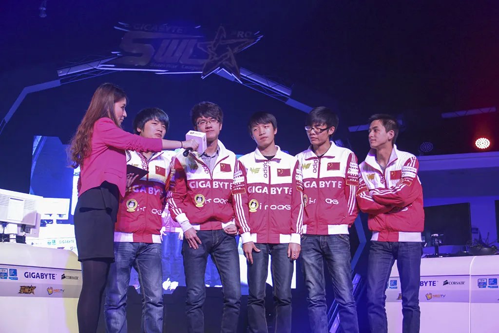 SWL英雄联盟第二季总决赛 IG夺冠图展
