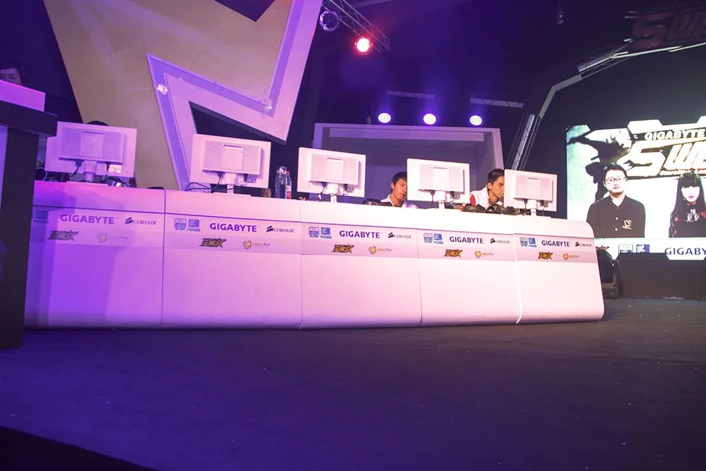 SWL英雄联盟第二季总决赛 IG夺冠图展