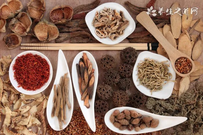 雅顿金胶新版和老版哪个好？雅顿金胶新版和老版区别