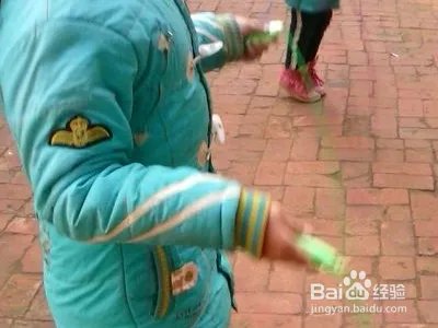 单人花样跳绳教程图解？