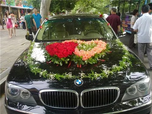 武汉婚车租赁价格 2017武汉租婚车一天多少钱