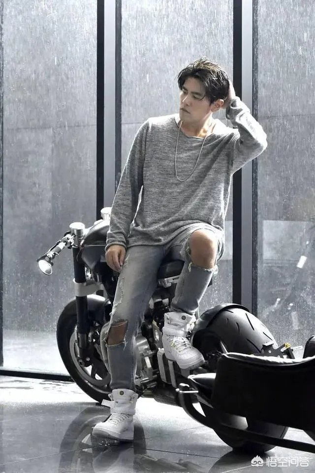 如何评价周杰伦新歌《不爱我就拉倒》?