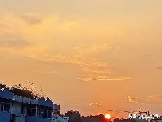 今年夏天你有拍到火烧云吗，可以分享一下吗？