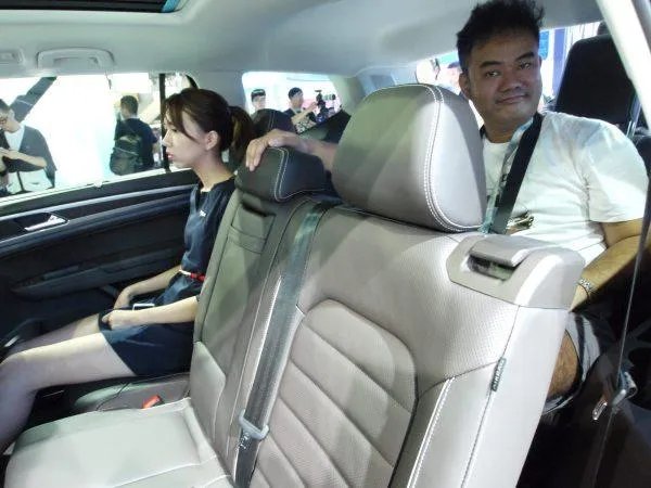 汽车之家报价2015新款suv7座宝马