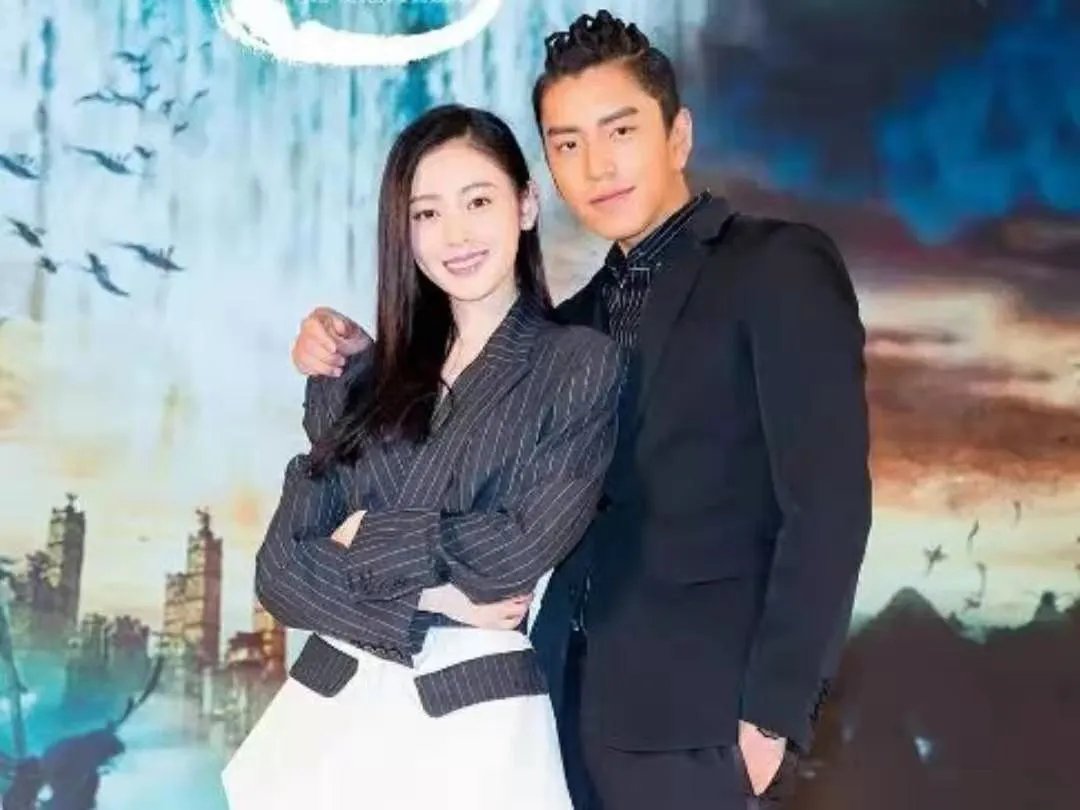 全程举止亲密，网友：太甜了吧!王大陆张天爱疑似新恋情曝光？