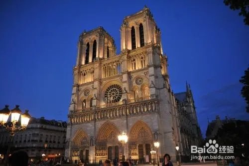浪漫之都巴黎的八个不可不去的景点。