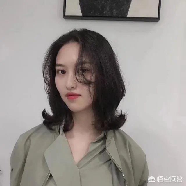 每次去做造型感觉都很好看，想知道理发师一般都会用什么牌子的卷发棒啊？