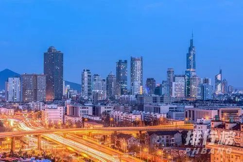 十一月份去哪里旅游最好国内_十一月份适合旅游的地方