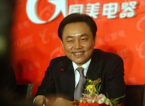 黄光裕刚出狱就卖40亿资产，他要做什么？