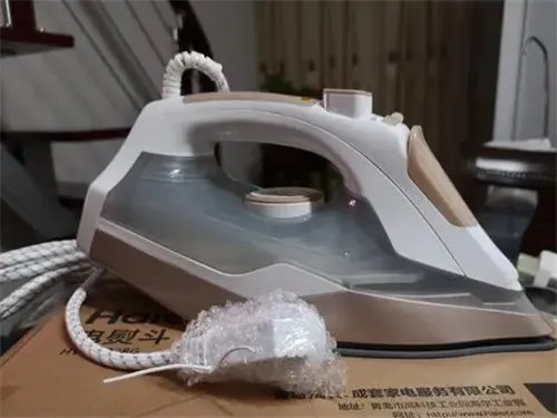 蒸汽熨斗怎么使用