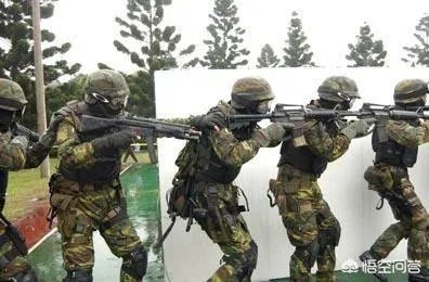 为什么有些溺水死亡的人被人拉上来胳膊和腿都是卷曲着的？