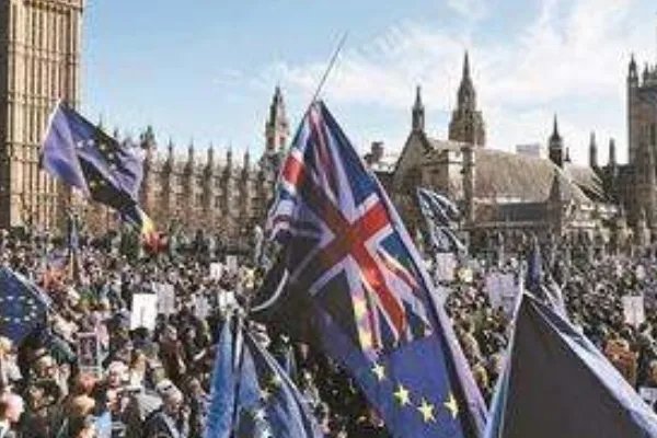 为什么说英国的脱欧事件已经成为无解的死局了呢？