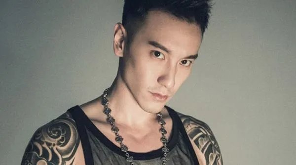 萧亚轩前男友王阳明现在结婚了吗？老婆是谁？