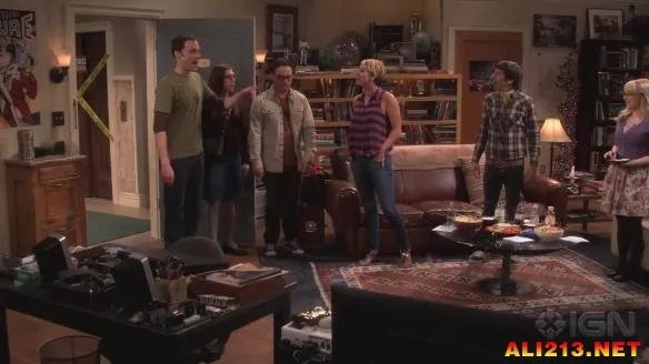 谢耳朵内裤登场 《生活大爆炸》第八季爆笑花絮