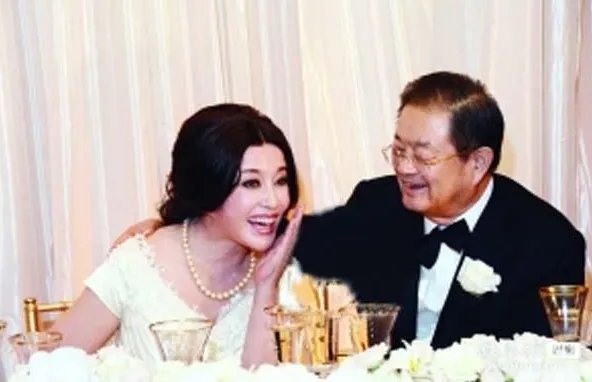 王晓玉是刘晓庆的第几任丈夫?