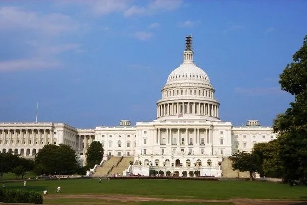 美国现十年来最大破产潮