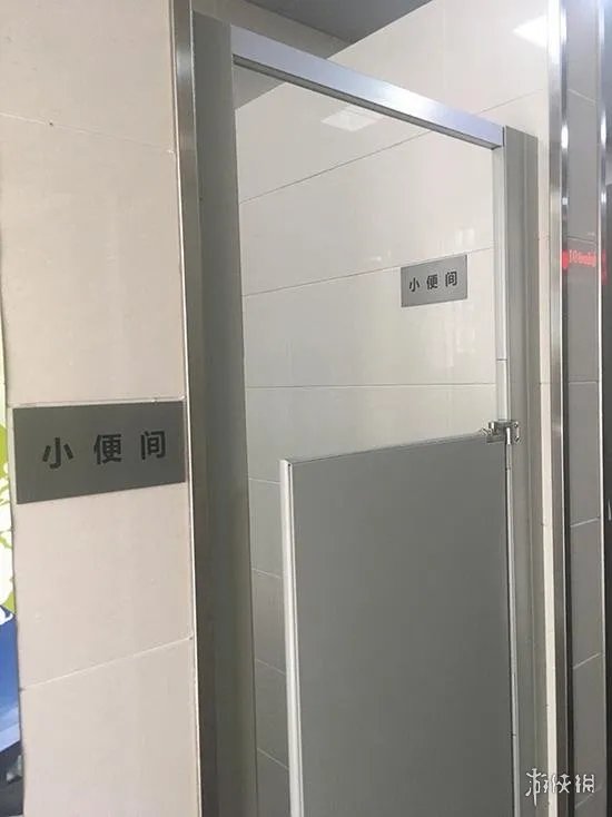 上海建无性别公厕解决女性排队问题 男女同厕好尴尬