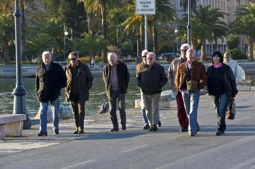 为什么意大利先大面积爆发了疫情？