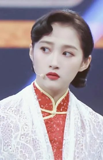 关晓彤穿旗袍好看吗？