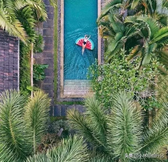 问巴厘岛当地有哪些好的酒店和度假村？