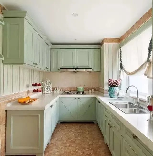 买整体橱柜，还是砖砌橱柜好？看完从此不再纠结！