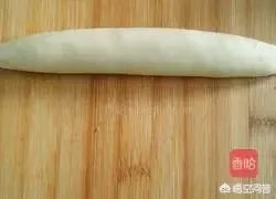 外面有一层薄皮、里面有夹心，然后两边还有肉松的一种面包，是什么面包呢？怎么做比较好吃，特别想吃？