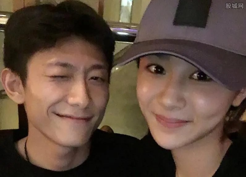 张一山杨紫狂吻图片视频 亲吻照片曝光