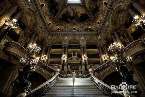 浪漫之都巴黎的八个不可不去的景点。