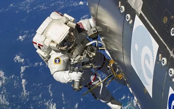 十年的首次尝试：2020年空间站仅入驻3名宇航员！