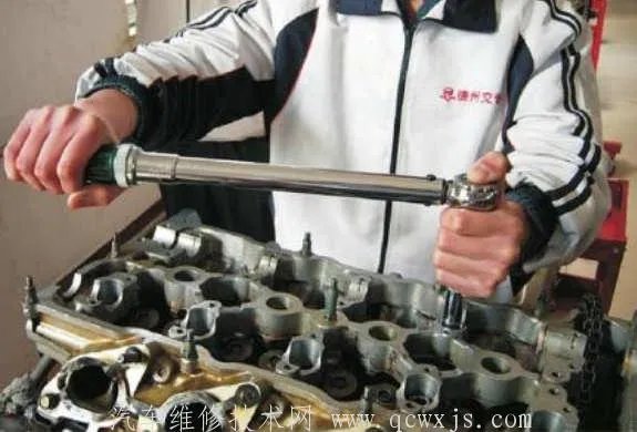 扭力扳手使用方法和使用注意事项