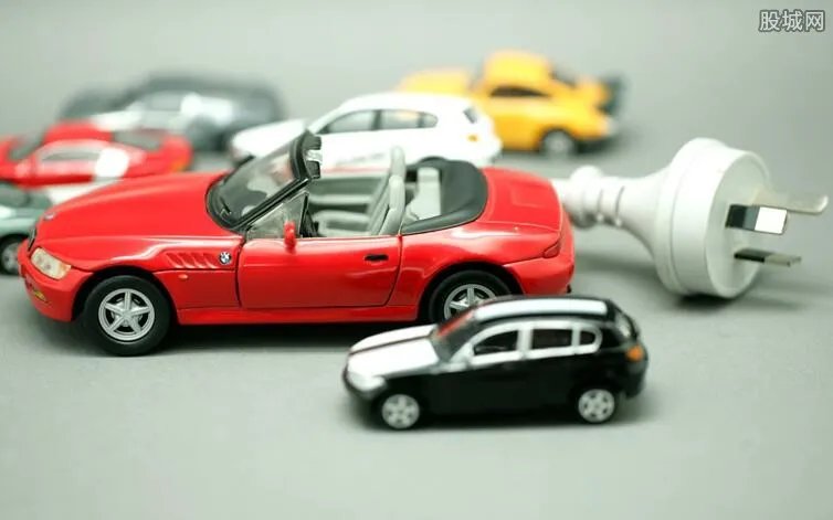 车险全险包括什么 价格多少钱一年？