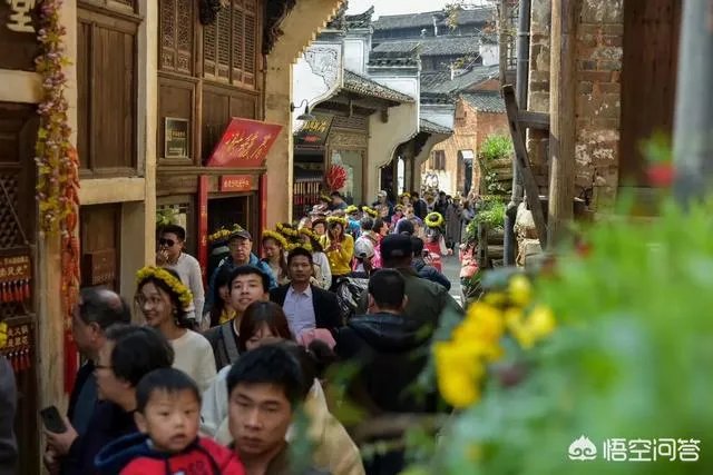 最近桂林跟团,导游发飙强制游客一小时消费2万,大家怎么看?