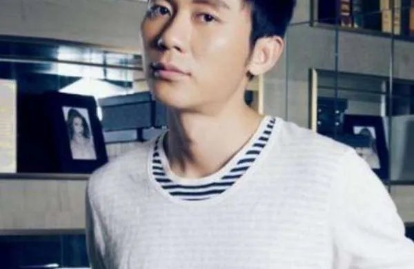 李晨分手后暴瘦,是因为分手太过于难过,还是因为工作的需要?