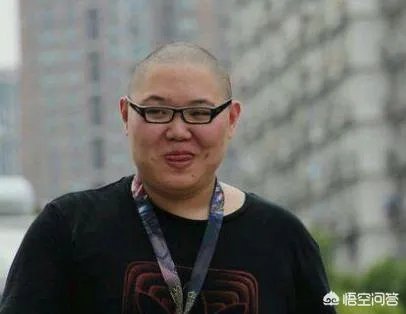 LOL：PDD透漏早期打职业很心酸，为生存组成代练大军，而他是“大Boos”，如何？