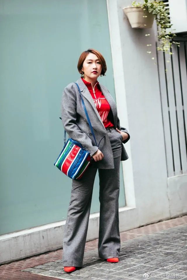 身材肥胖的人如何穿衣服显气质？