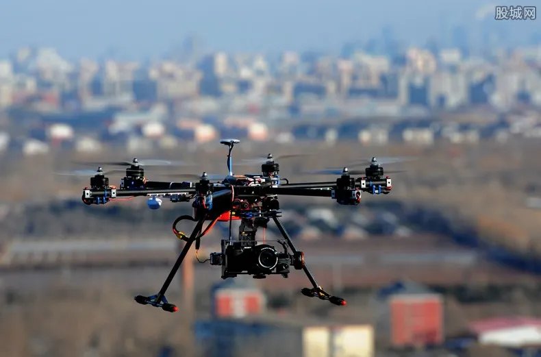 无人机营救遇险者 价格不贵还好玩的无人机牌子有哪些