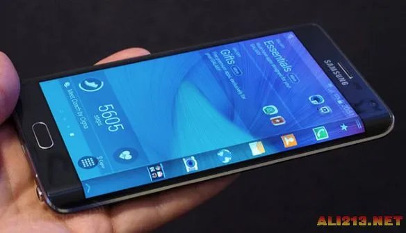 三星昨晚举办全球同步新品发布会,Galaxy Note 4终登场
